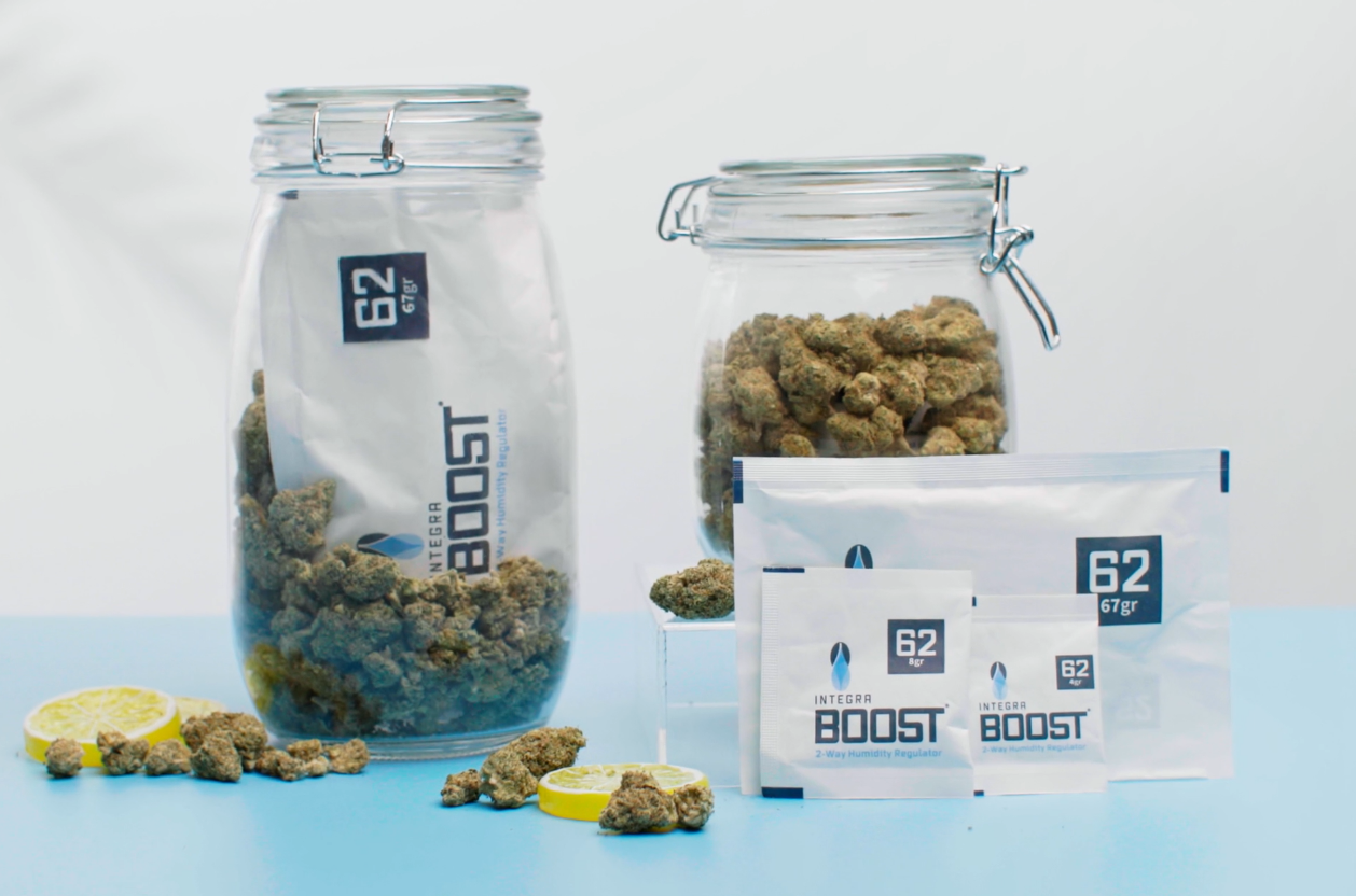 Desiccare Integra BOOST® 2-way humidity control packs for cannabis